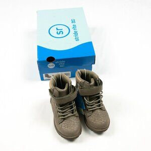 NWT Stride Rite Jill Boot (Little Kid)
